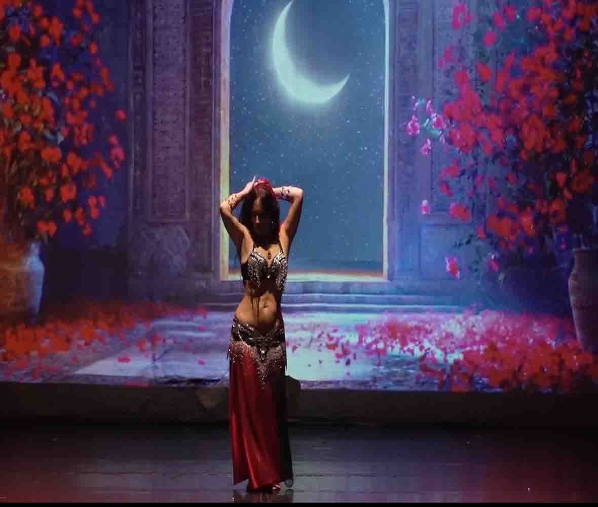 Bailarina sintiendo su cuerpo por dentro · interocepción · Escuela Ishtar